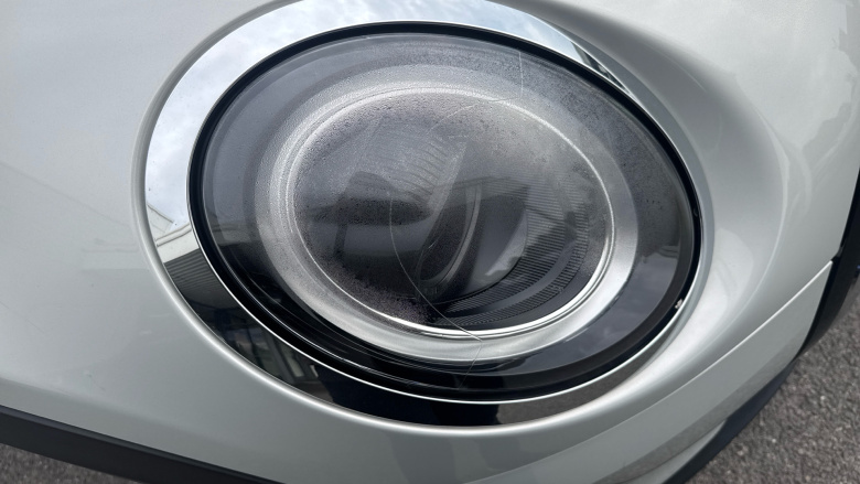 MINI Hatchback 135kW Cooper S Level 2 33kWh 3dr Auto Electric Hatchback